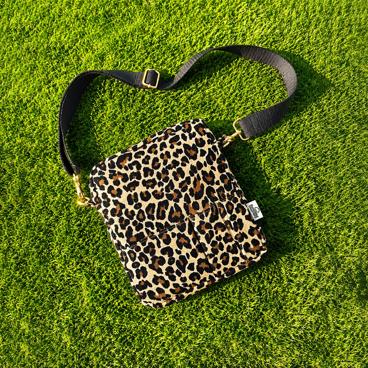 ✨FREE✨ Cosy Bag