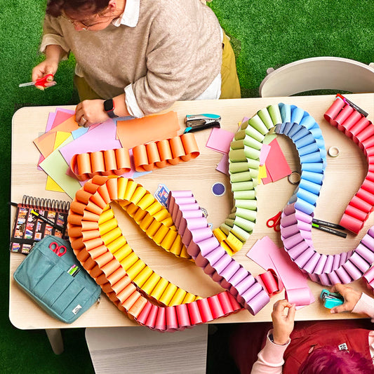 Activity Box • Paper-chain Making