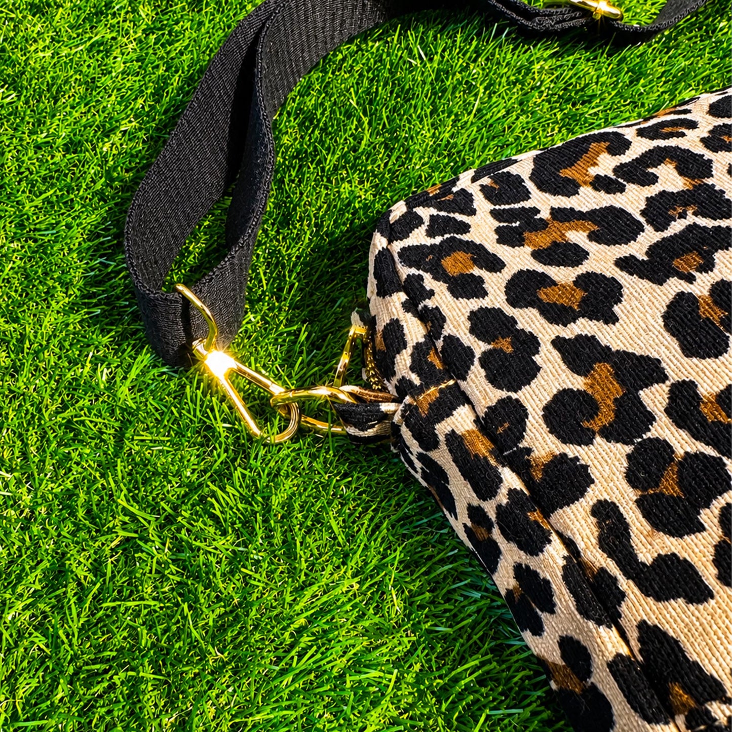 ✨FREE✨ Cosy Bag