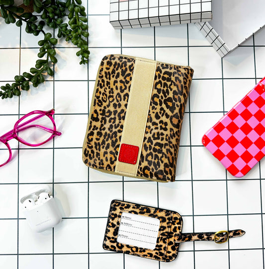 Freebie Leopard Travel Organiser